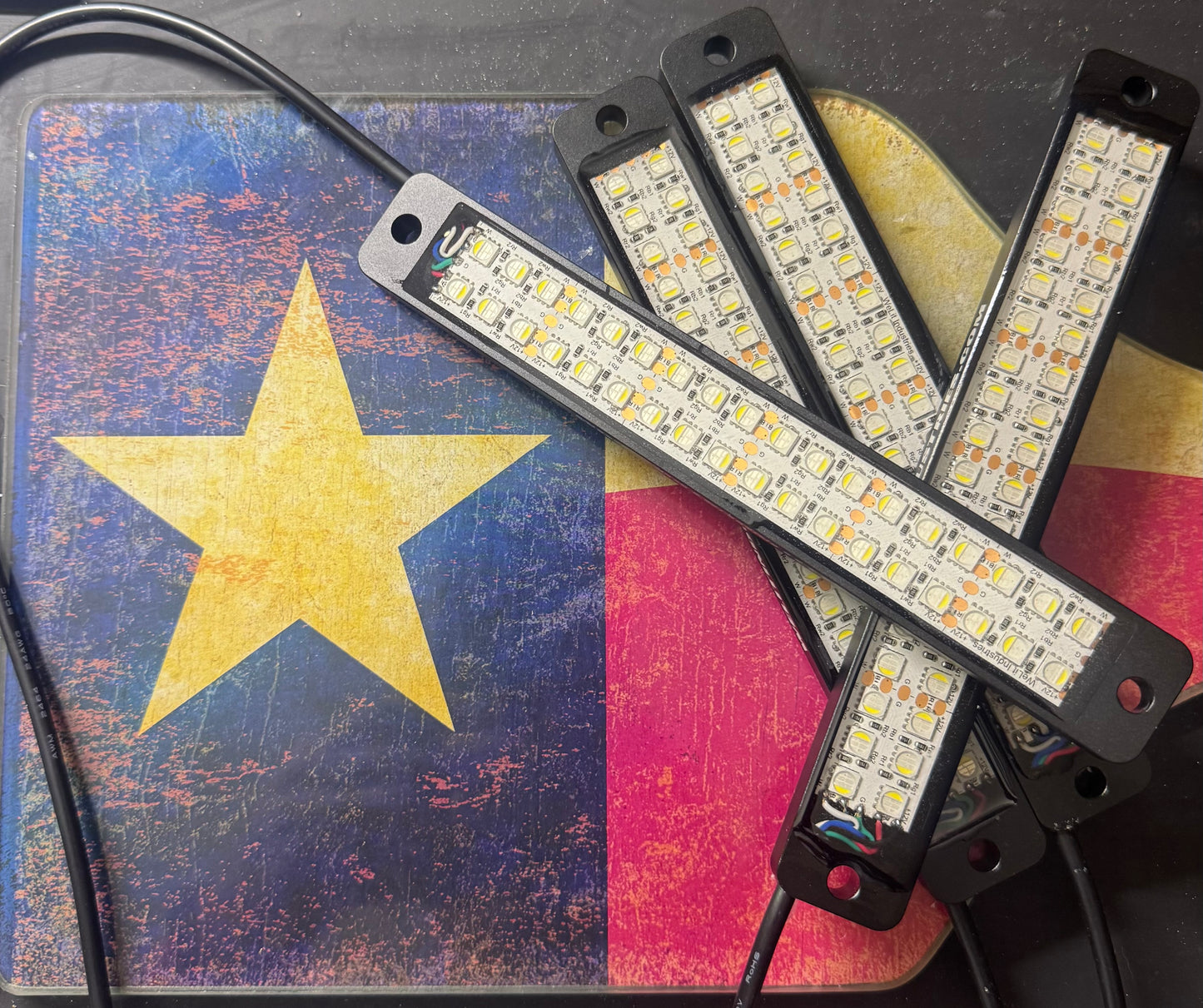 RGB+W: 7.25” ROCK LIGHT KIT (NEW)